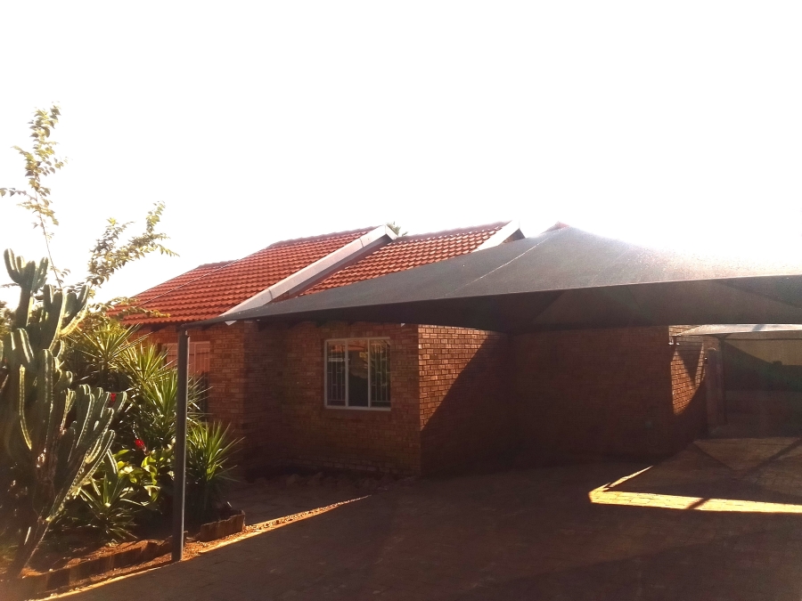 To Let 3 Bedroom Property for Rent in Bodorp North West